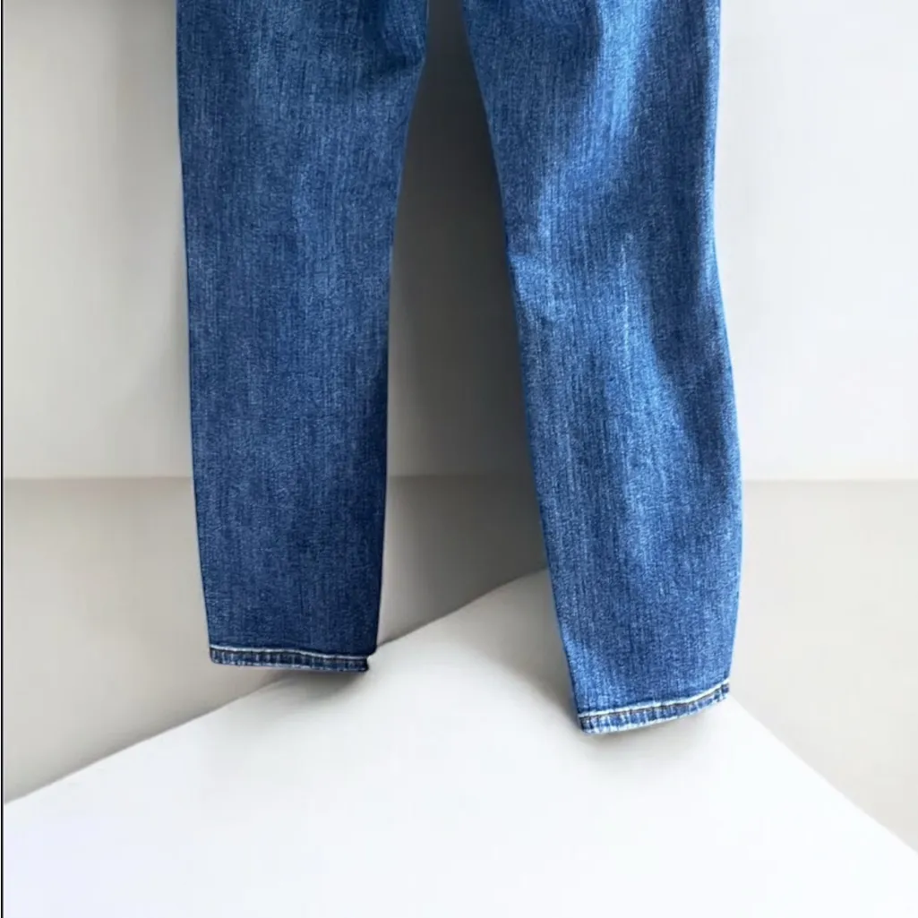 Judy Blue Distressed Relaxed Fit Jeans - Image 13