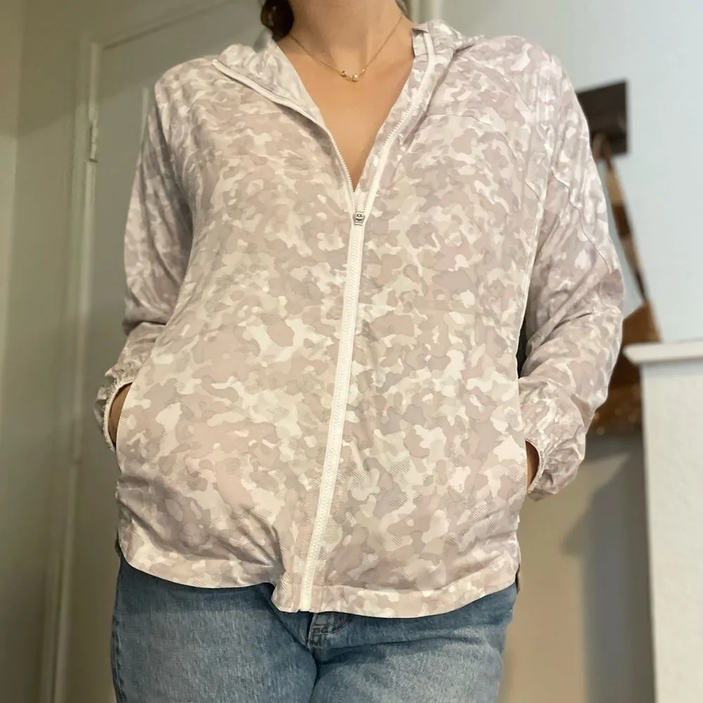 Athleta Racer Run Lightweight Jacket Size Small Pink Grey‎ Camo - Image 3