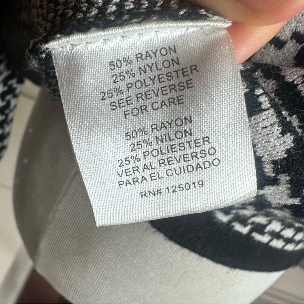 JOSEPH A. MOCK NECK SWEATER 🖤 - Image 6