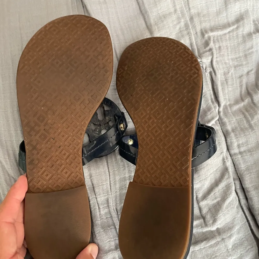 Tory Burch Rainbow Miller Sandals size 6.5 - Image 4