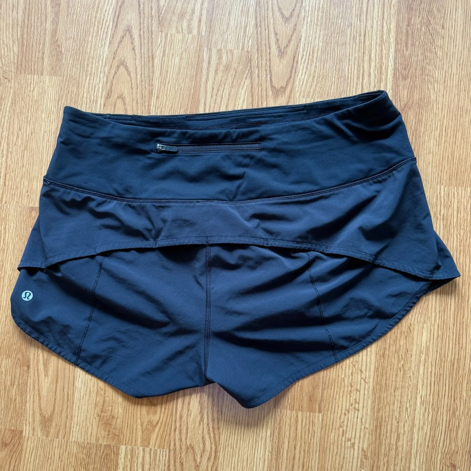 Lululemon  Speed Up Short High-Rise *2.5" Size 12 - Image 6