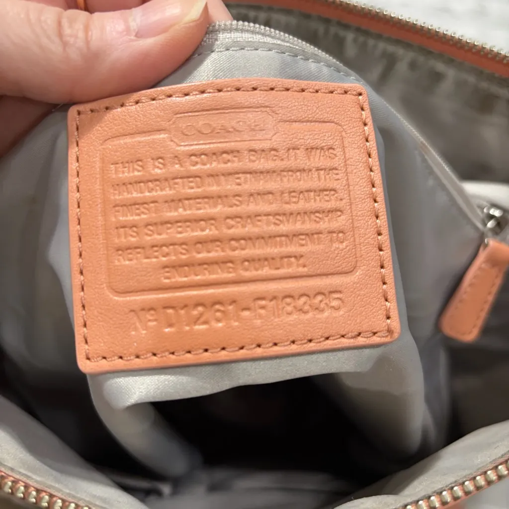 COACH Tote Signature C Peach Pink Beige Shopper Laura Purse Logo Casual Minimal - Image 10