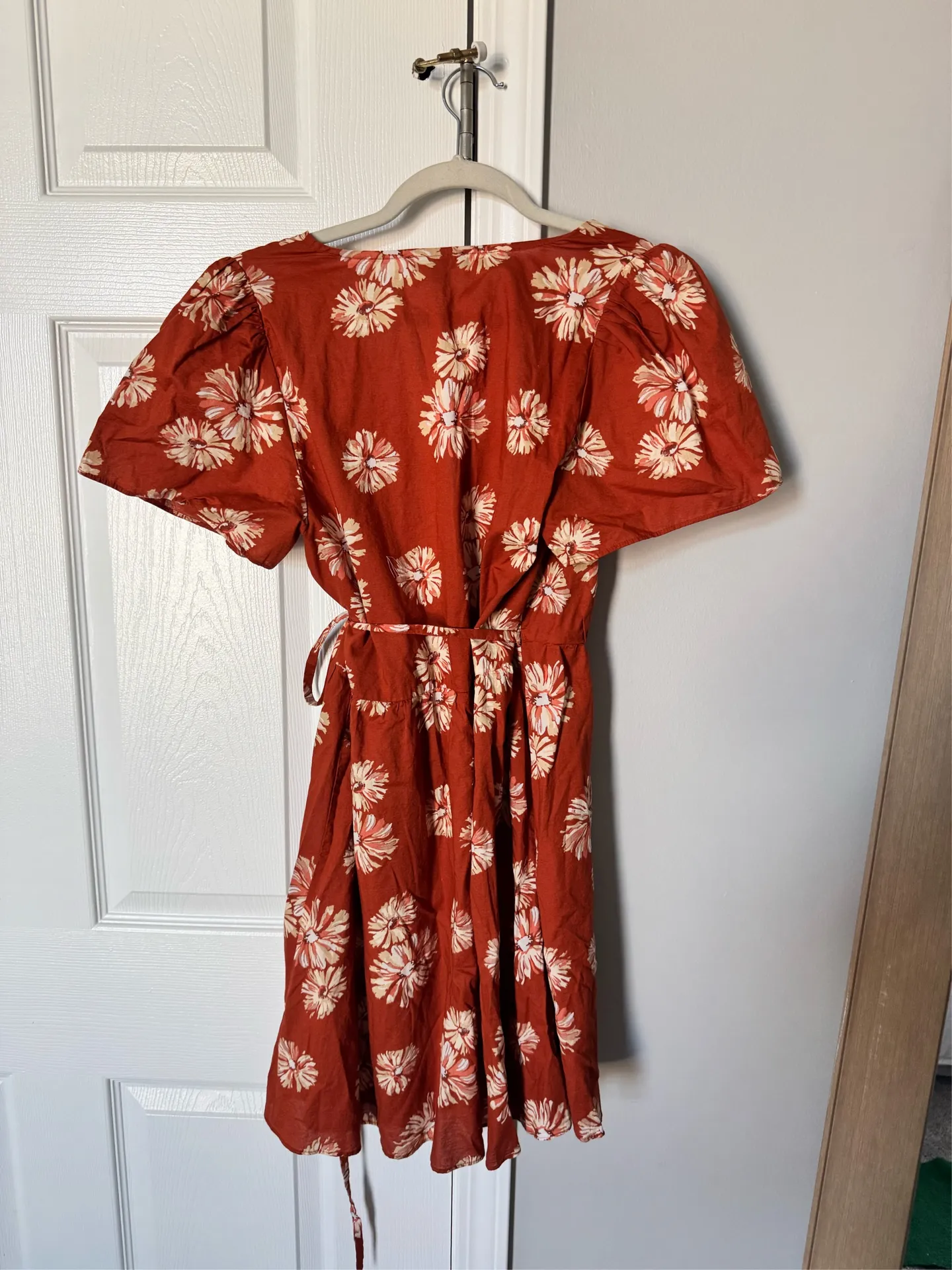 Madewell floral Wrap Dress  - Image 3