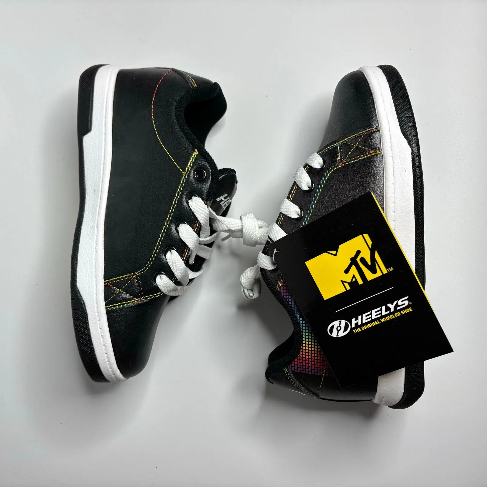 Heelys Women’s Split MTV Roller Skate Sneakers in Black/White/Rainbow - Image 7