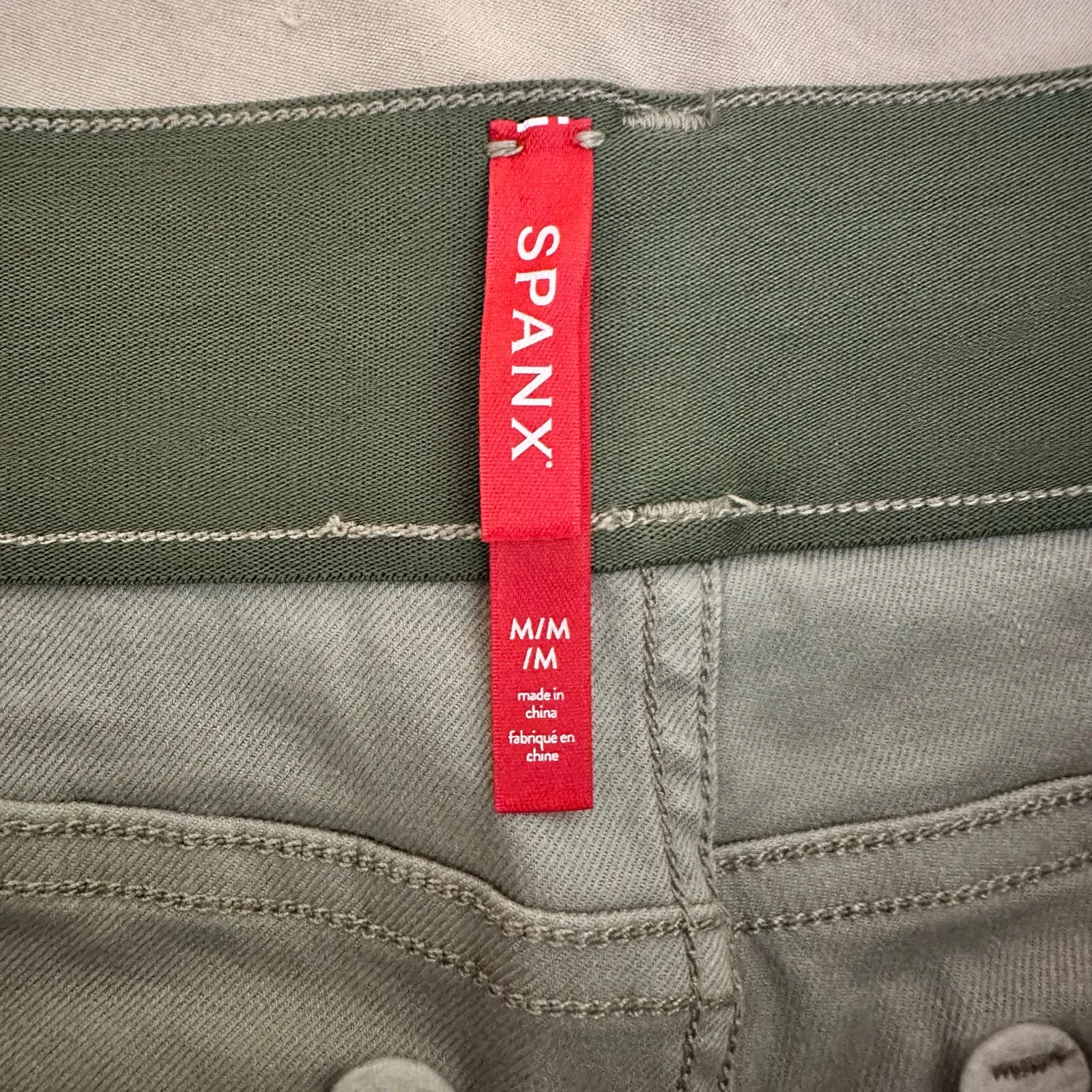 Spanx Stretch Twill Shorts Camo Size Medium - Image 6