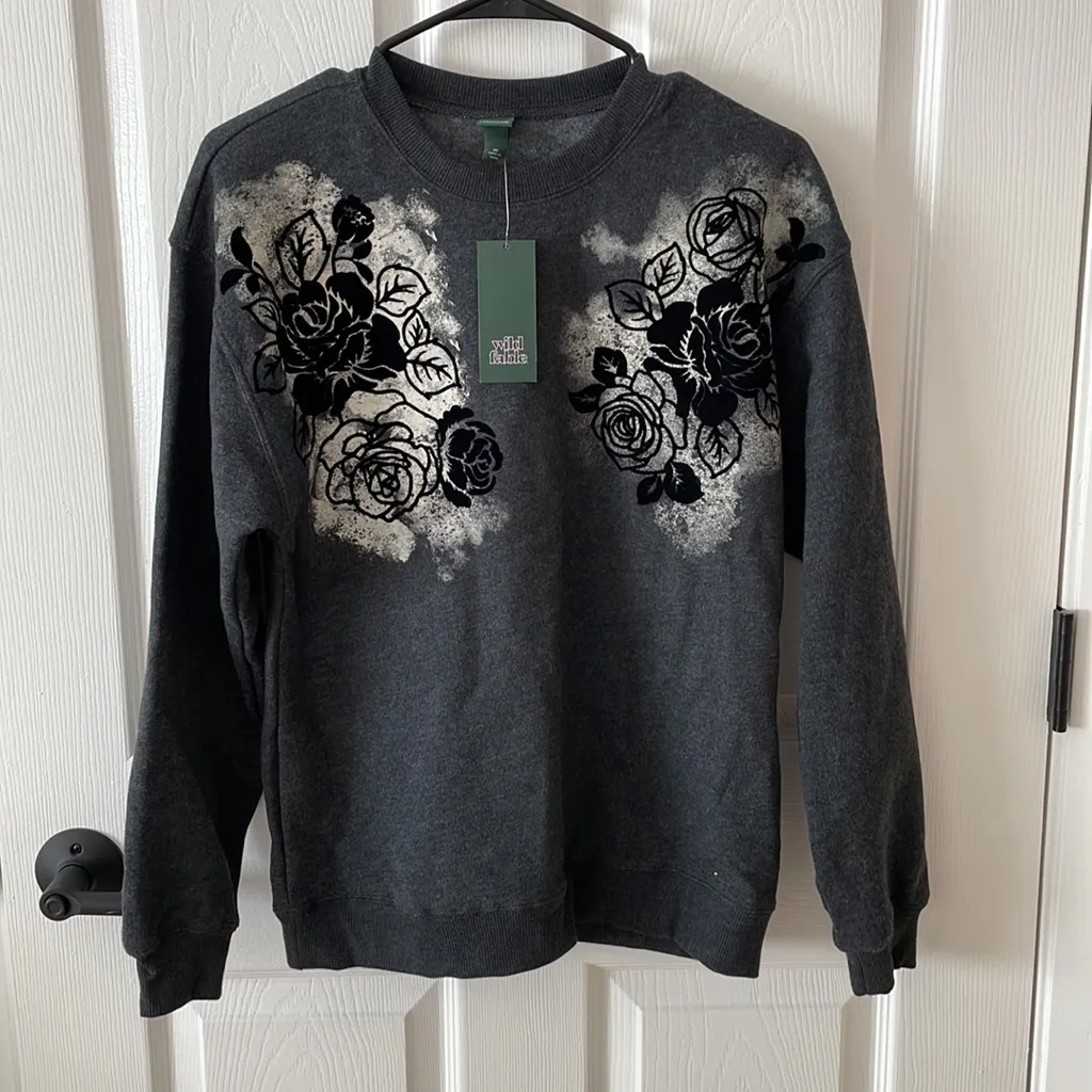 Wild Fable oversized floral dad sweatshirt - Image 4