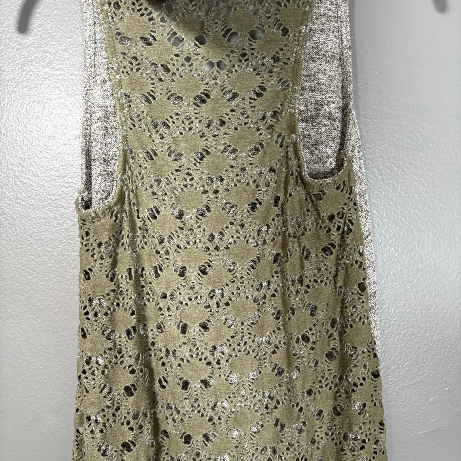 Charmed Hearts Women's Gray/Olive Green Y2K Grunge Hooded Tank Top - Size Large - Image 7