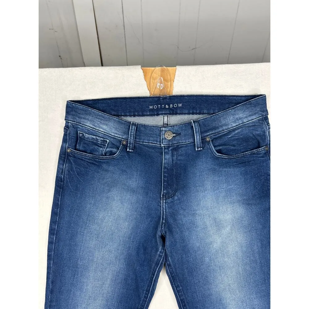Mott & Bow Boyfriend Jeans women's size 28 x 30 blue jeans - Image 8