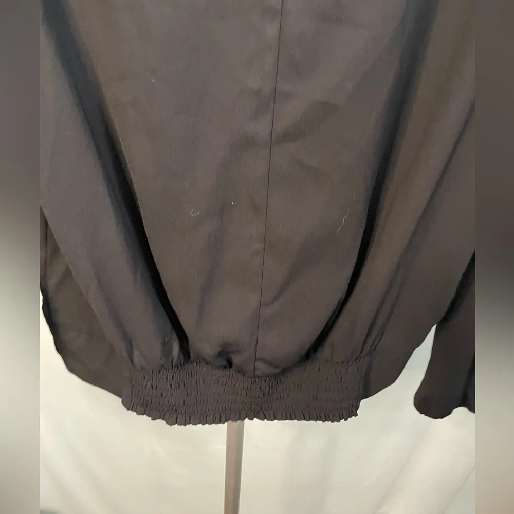 Nine West  Black twist front‎ long sleeved blouse size M - Image 6