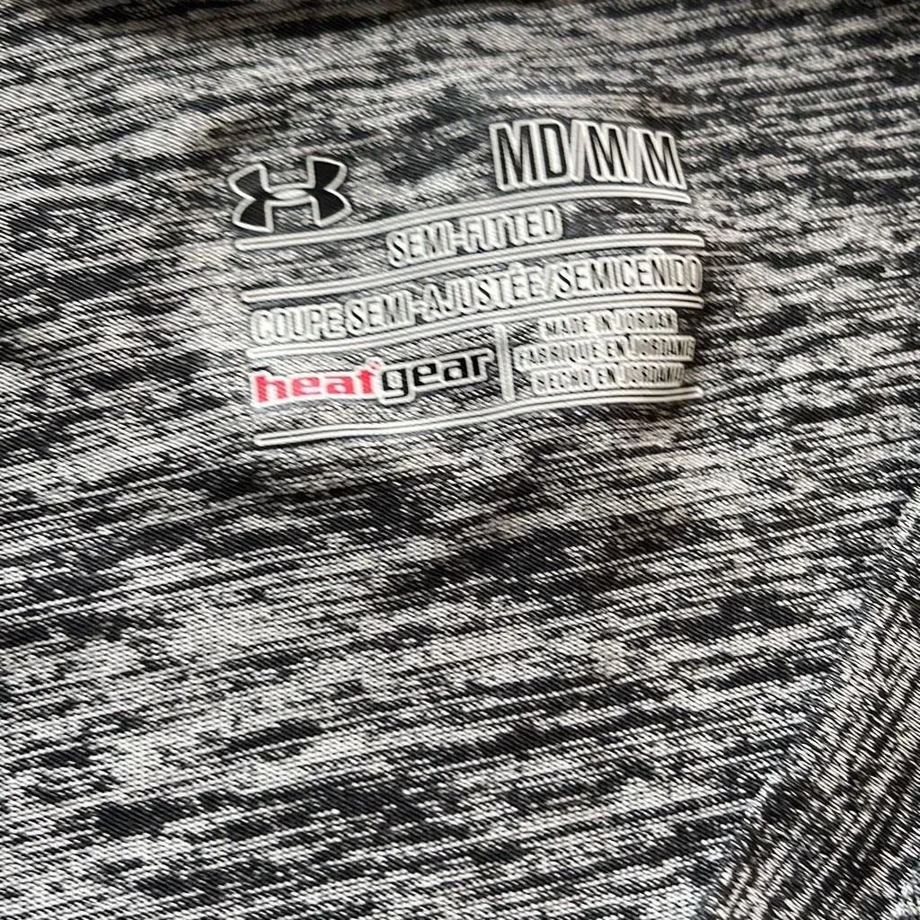 Under Armour Athletic‎ Bundle Women’s Size Medium Heat Gear Fitted Semi Fit - Image 4
