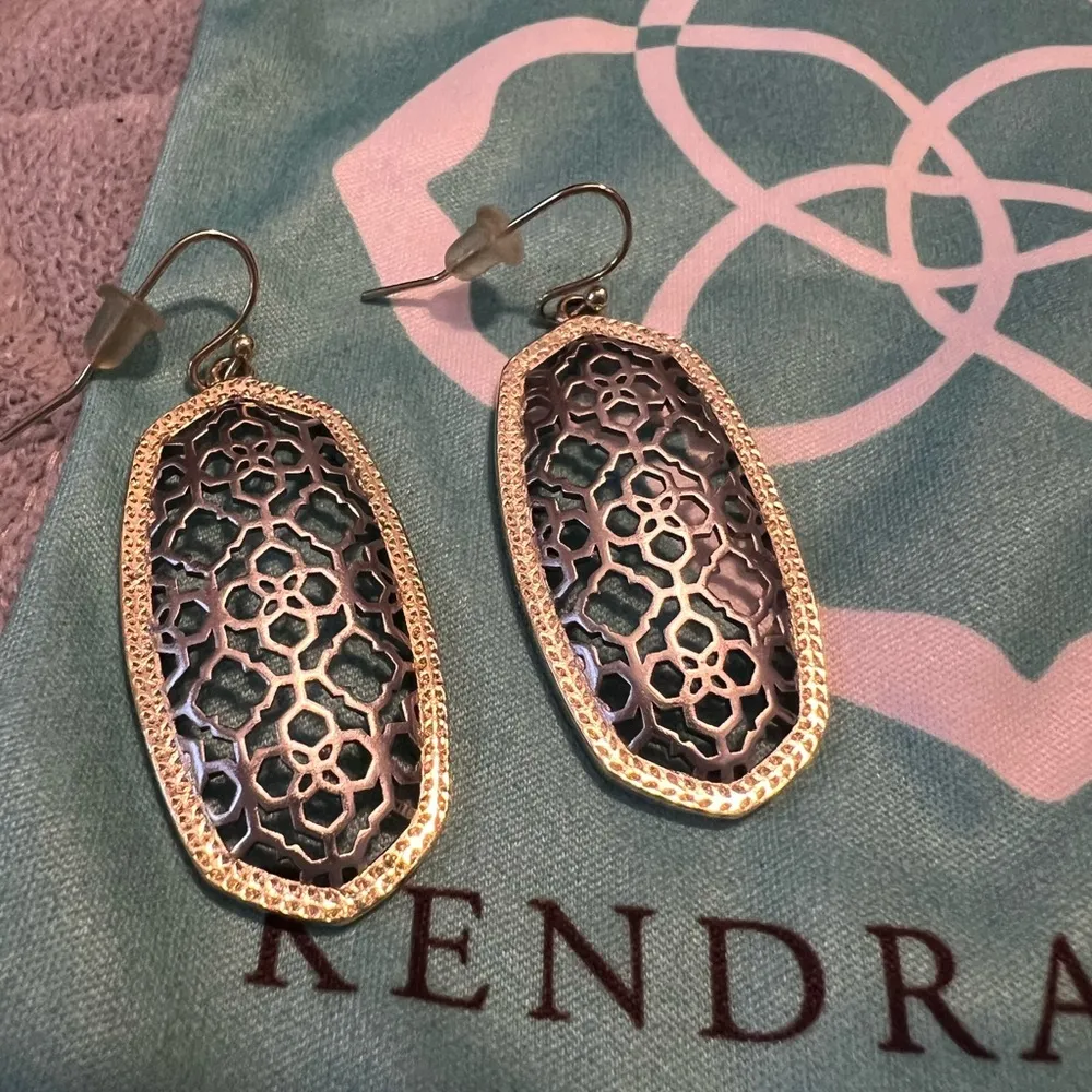 Kendra Scott Elle Drop Filigree Earrings - Image 4