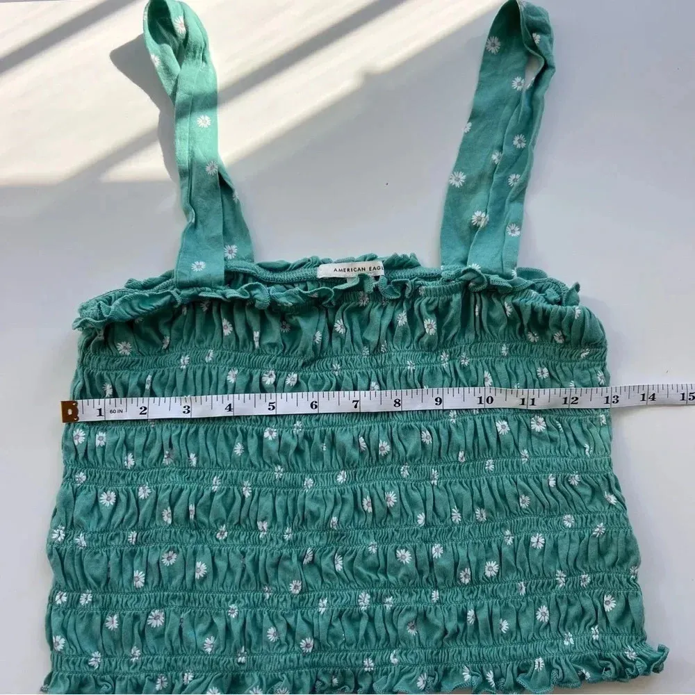 American Eagle Cropped Smocked Tank Top Size Medium - Image 8