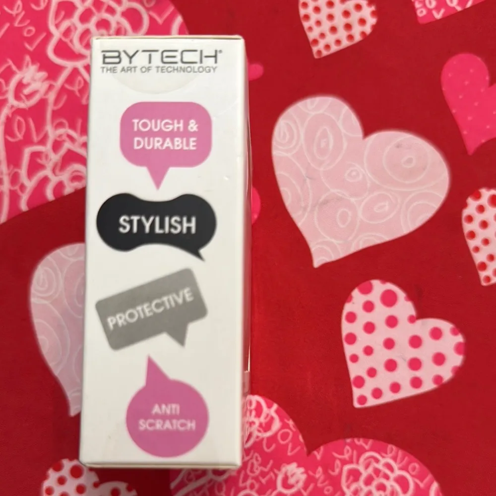 Bytech Bear AirPods Case with Keychain White - Image 4