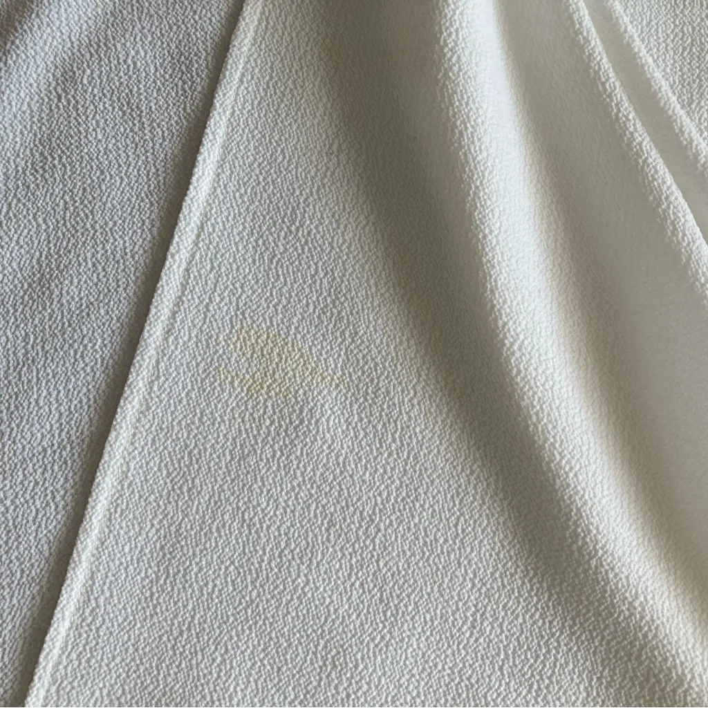 Vince Camuto Tiered Off the Shoulder Blouse White Black Size Medium Flowy FLAWS - Image 7