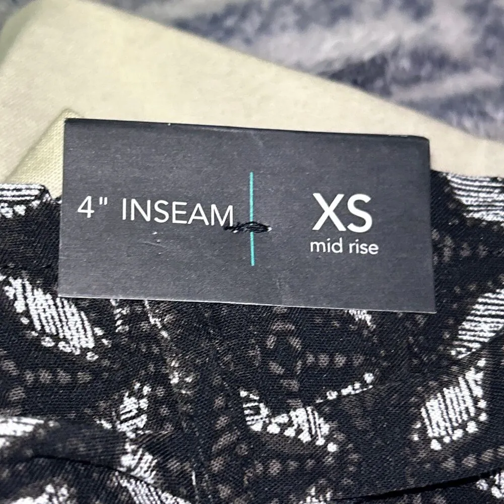 Maurices Black & White Shorts - Size XS - 4" Inseam - Image 3