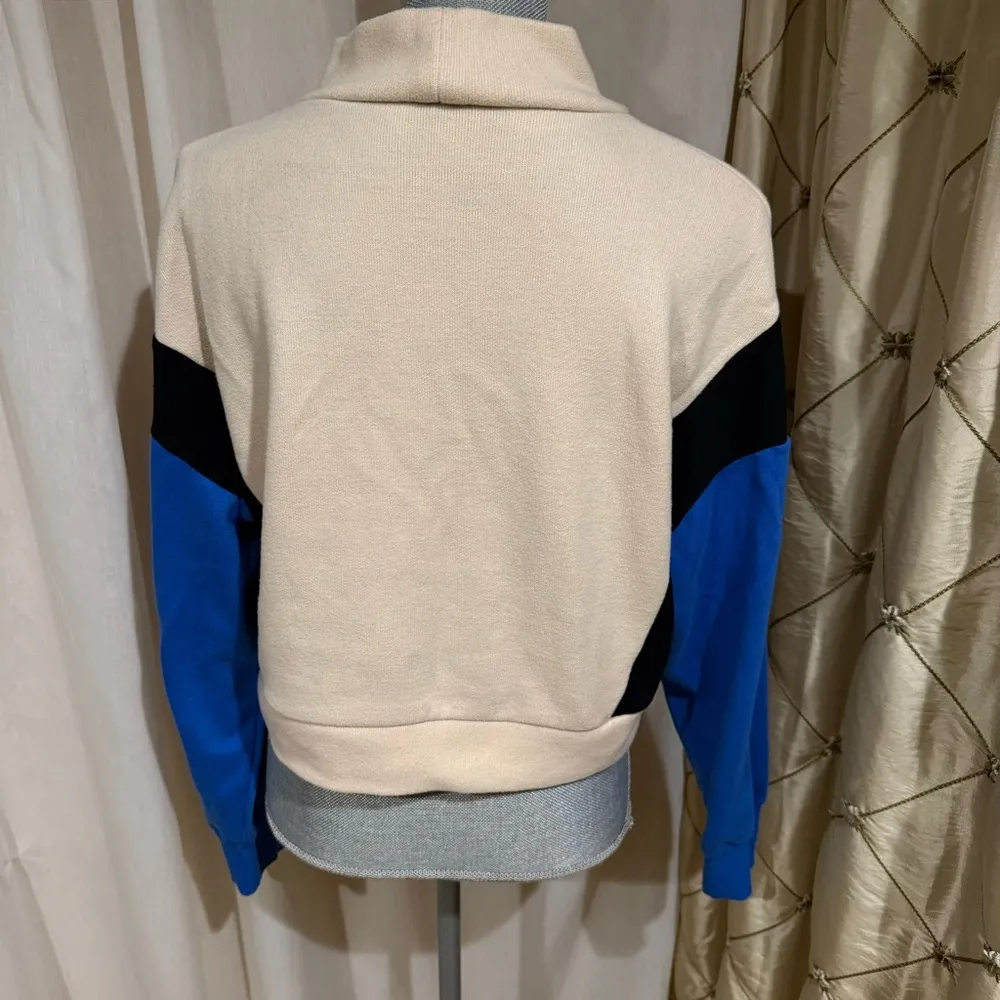 Cream and blue crew neck crop sweatshirt with "Whatever you want" print - Image 8