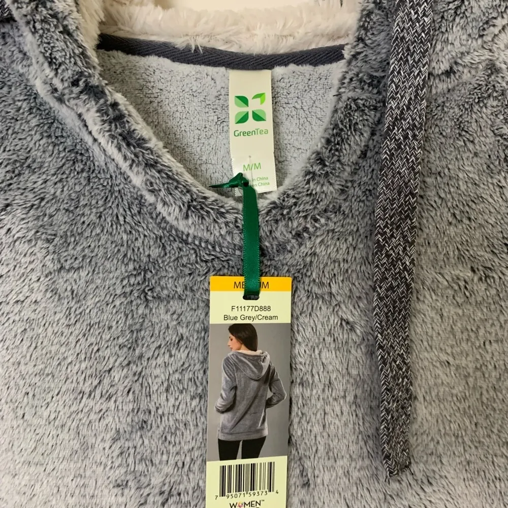Green Tea Plush Hoodie Blue Cream Size Medium - Image 2