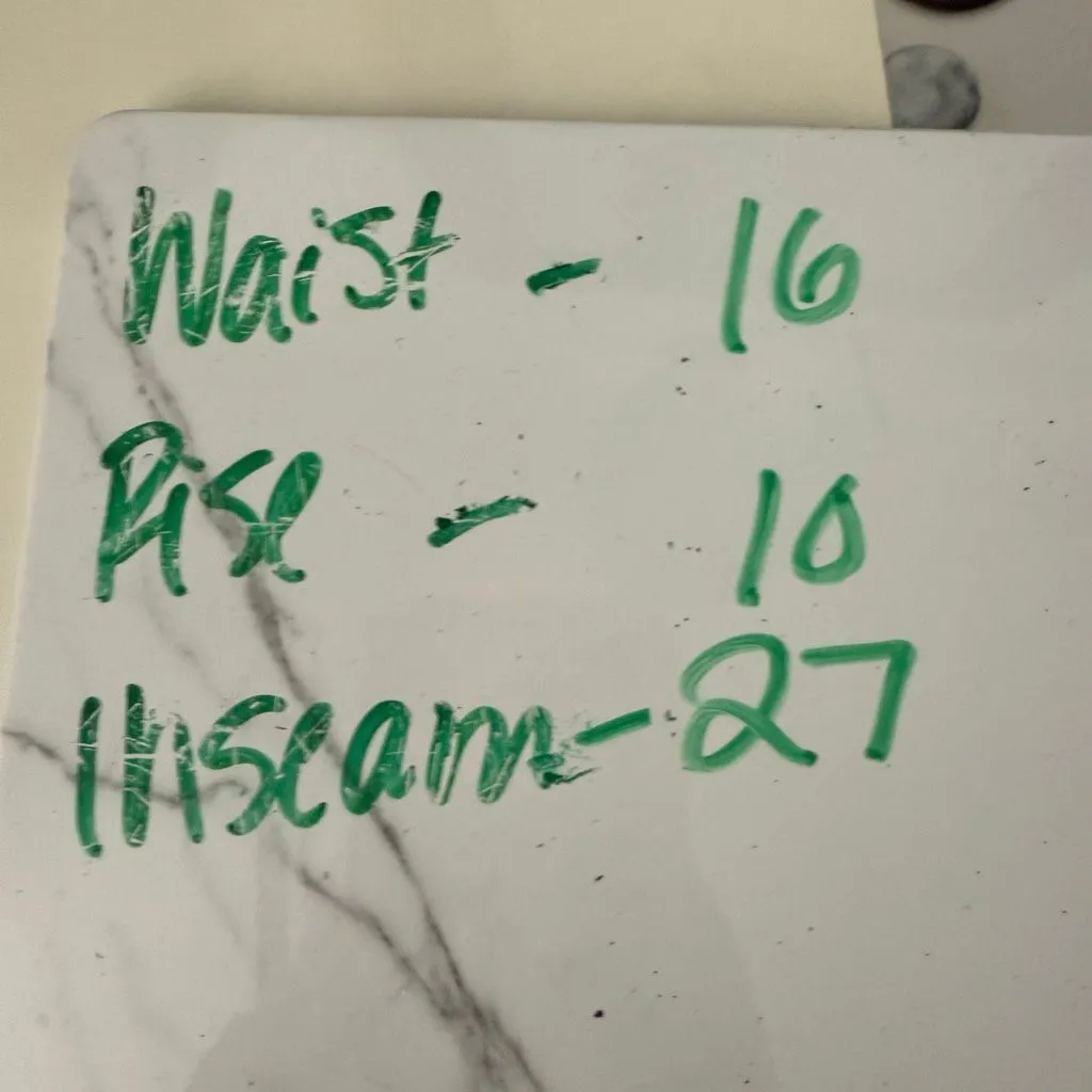 Fabulously Slimming by Chicos Women’s 2.5 Gray Pull on Pants - Image 5