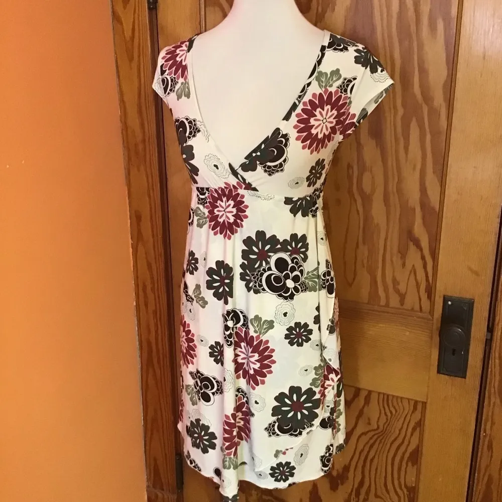 VTG Y2K Retro Love Rocks sexy floral v neck girly mini dress Size XS - Image 5