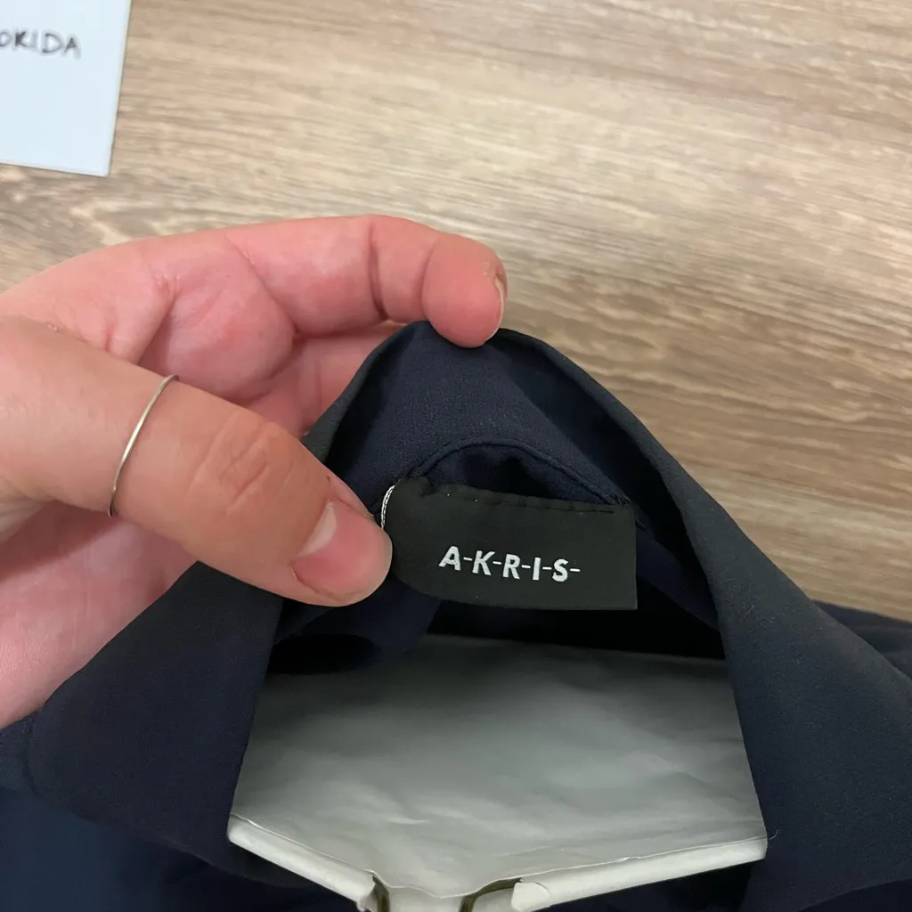 AKRIS $1490 Pleated Silk Blouse In Multi - Image 3