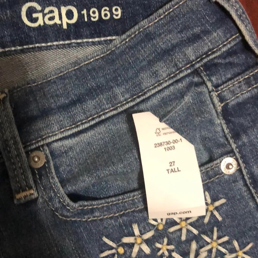 Gap  1969 authentic best girlfriend jeans - Image 4