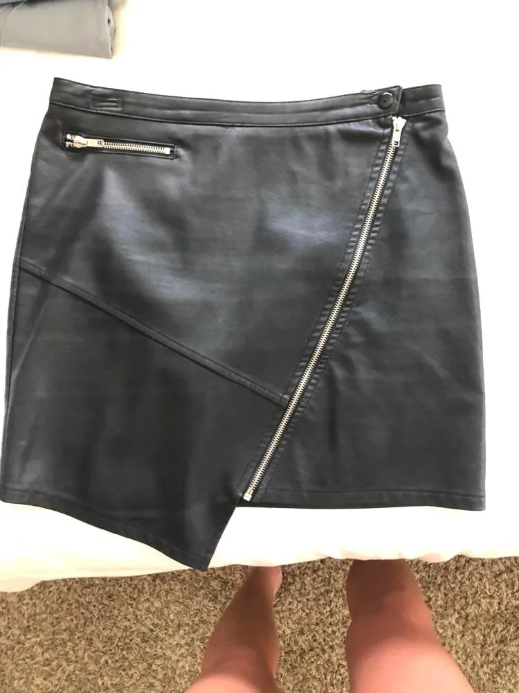 Beehive Leather Mini Skirt!!  - Image 2
