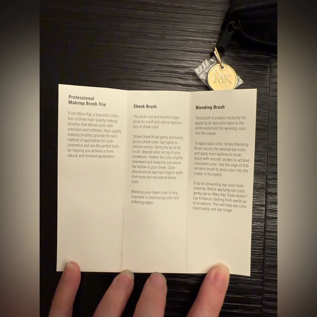 NEW Mary Kay Professional Makeup Brush Trio Gold Makeup Brushes Black Zip Case - Image 4