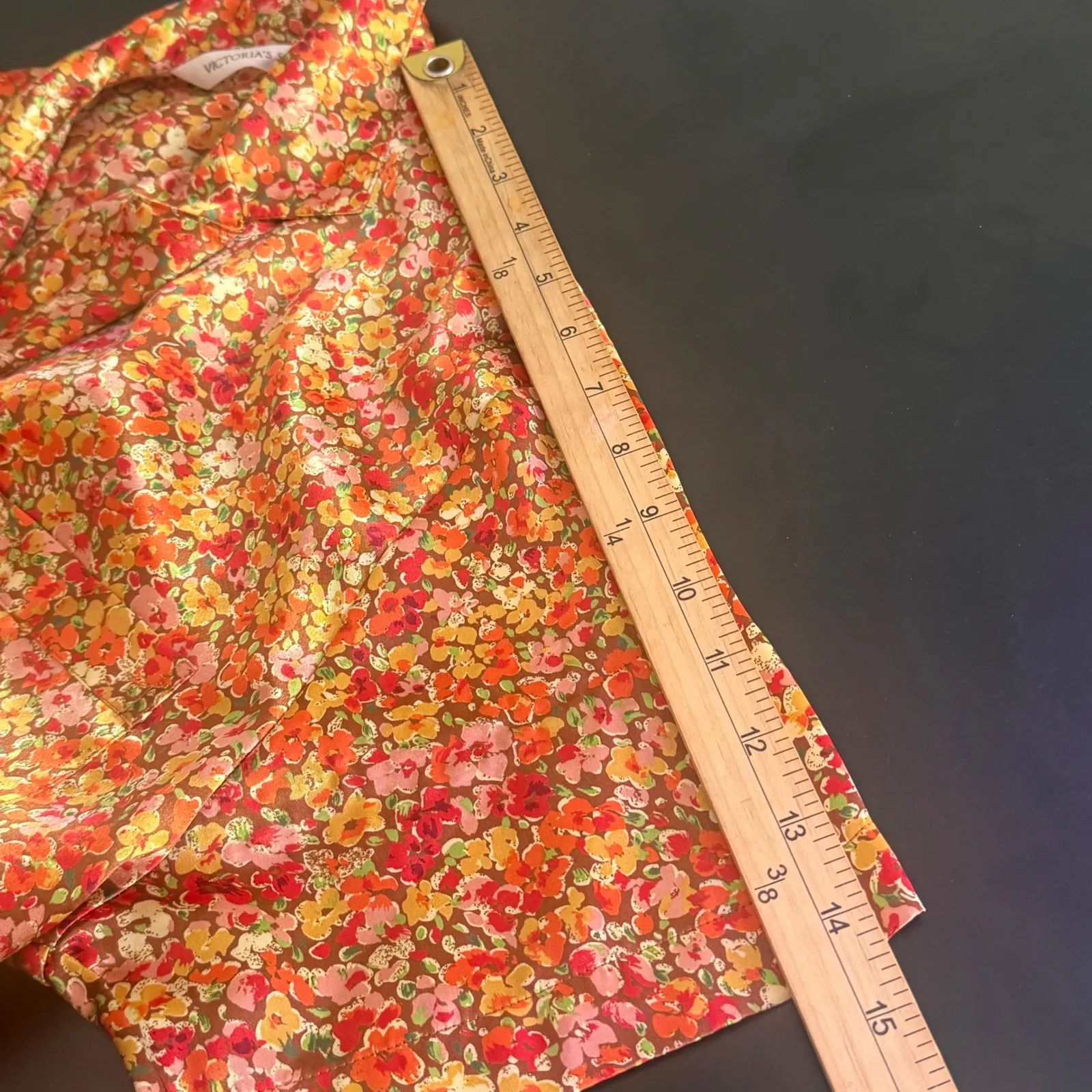 Victoria's Secret 90s Ditsy Floral Print Satin Sleepshirt Loungewear Size Small - Image 8