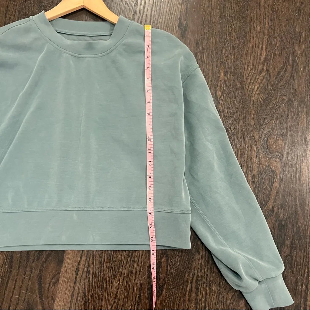 Lululemon Softstream Perfectly Cropped Sage Green Sweatshirt Size 4 - Image 4