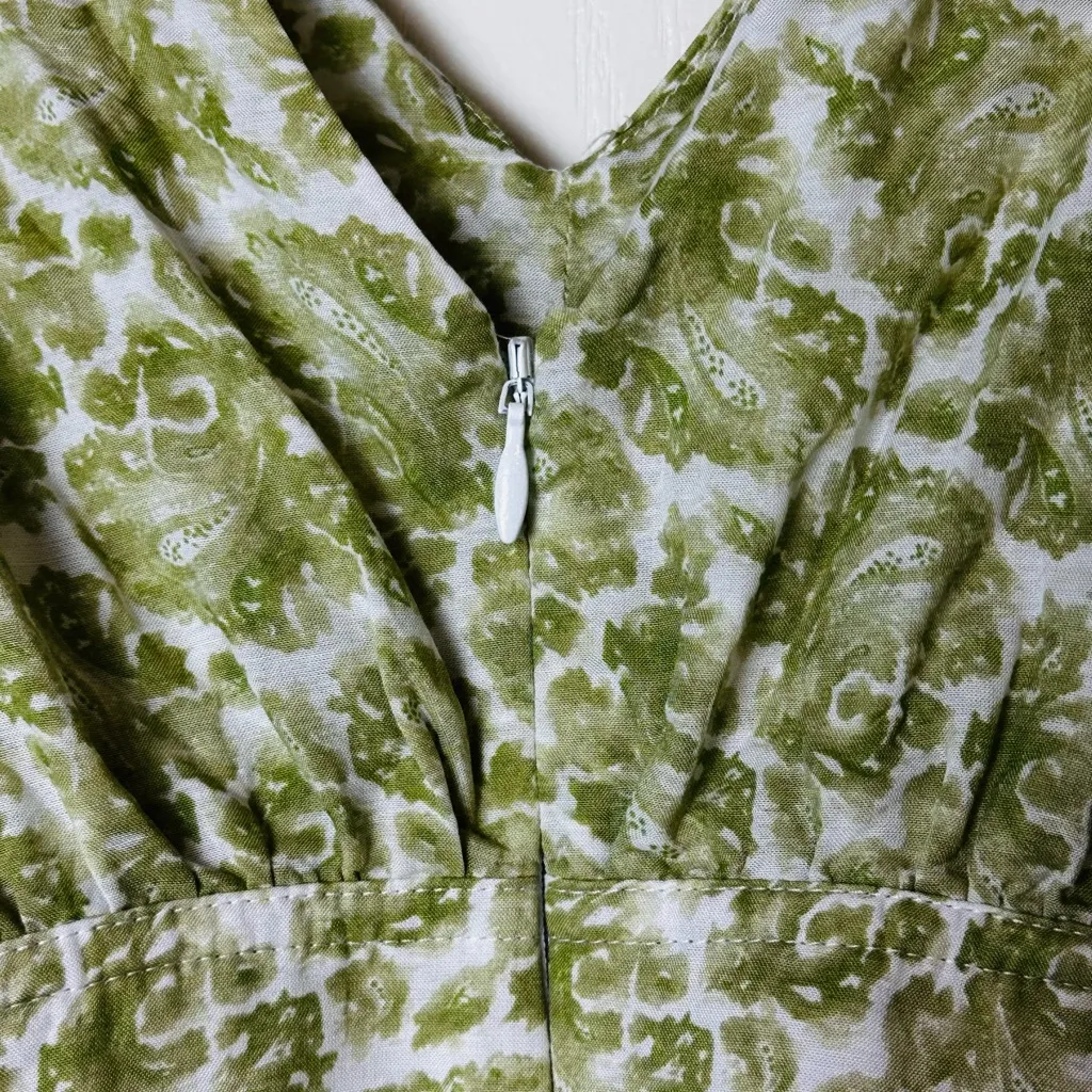 J. Crew Puff Sleeve Blouse Paisley Sage Green Boho Cottage Size Large - Image 8