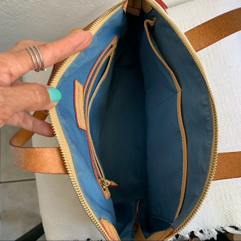 Dooney Bourke handbag - Image 15