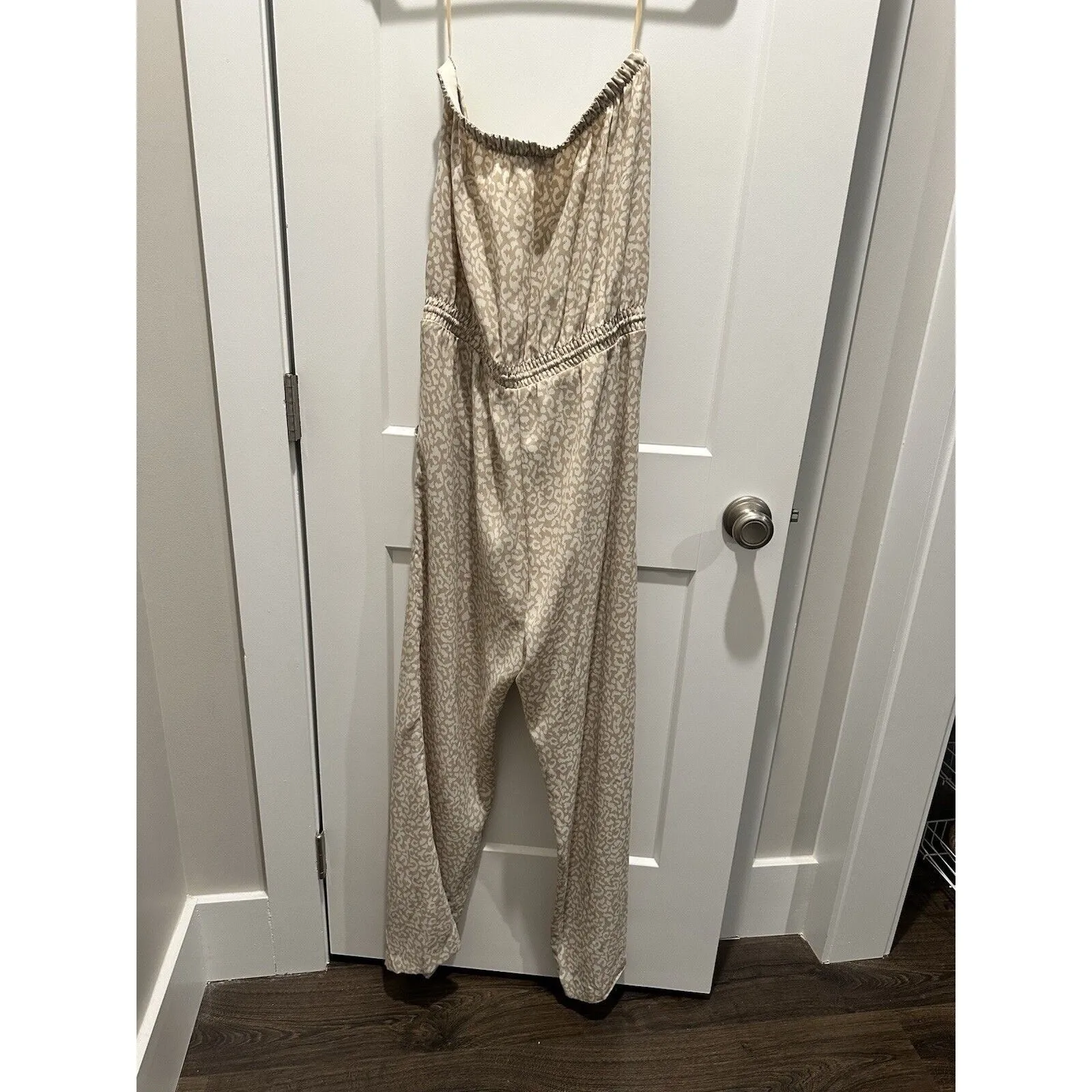 Ann Taylor LOFT Women’s Animal Print  Strapless Jumpsuit M Box C - Image 4