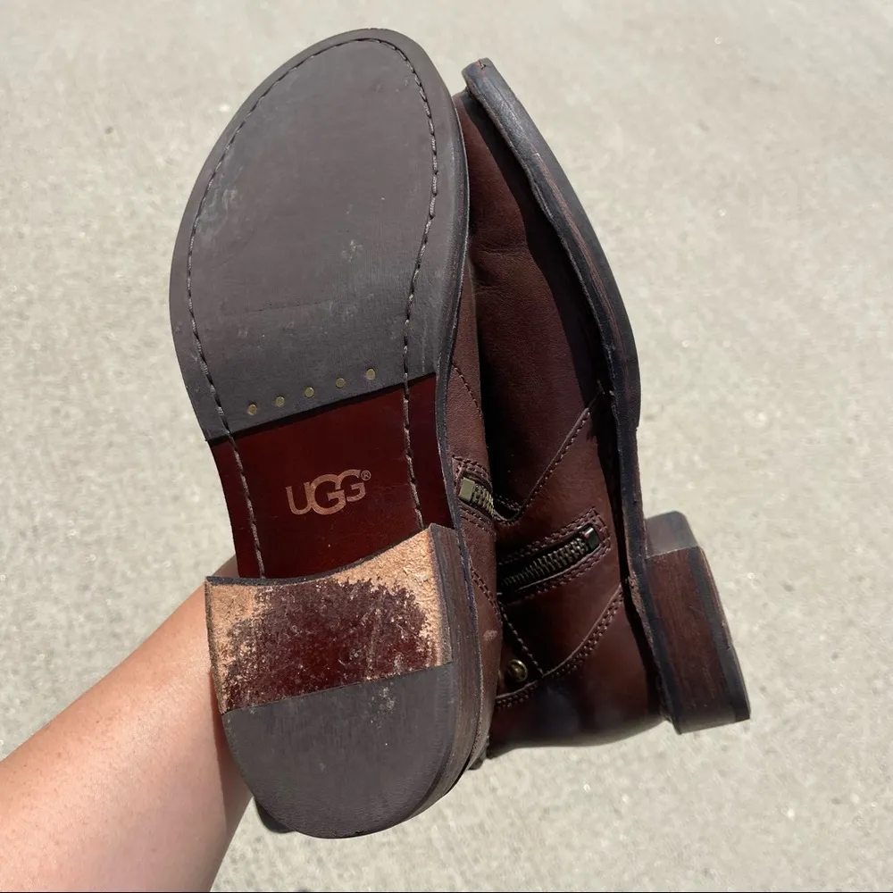 UGG Conor studded shearling boot size 7 EUC brown - Image 6