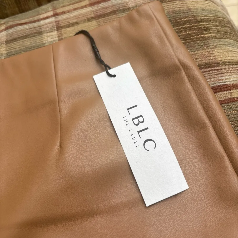 LBLC the Label Tan Pencil Mini Skirt Casual Size M - Image 2