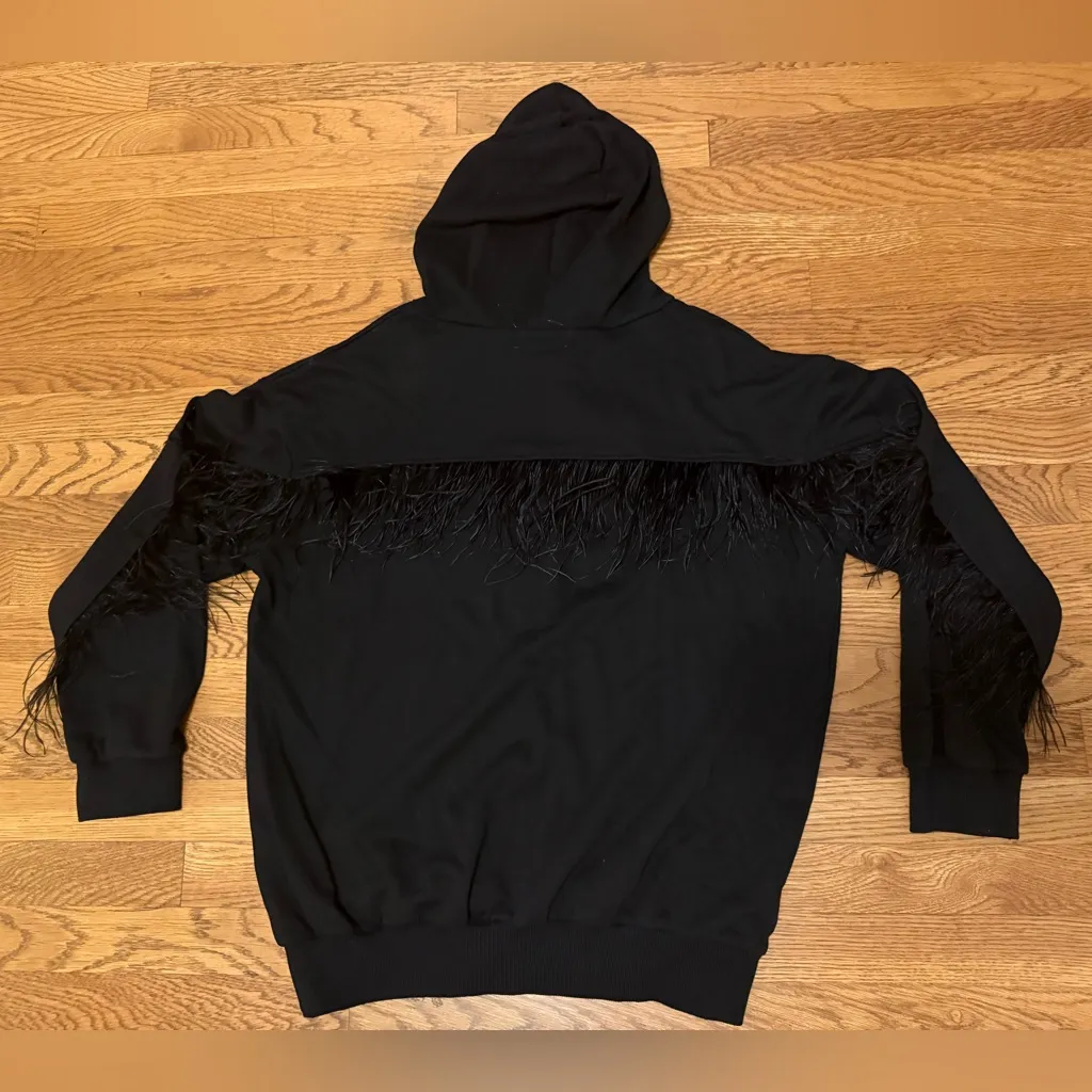 Black Feathered Women's Hoodie size M Size M - Image 9