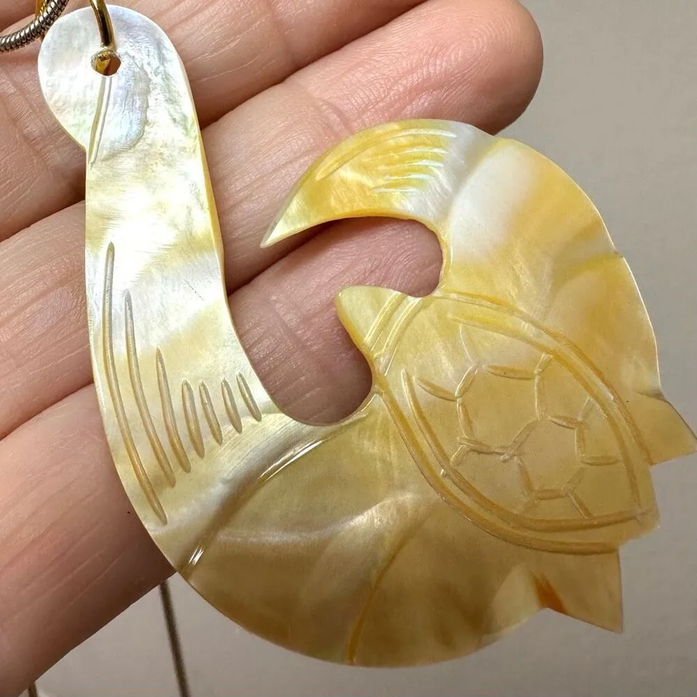 Hand Carved Turtle Shape Mother of Pearl Shell Fish Hook Necklace - Image 2