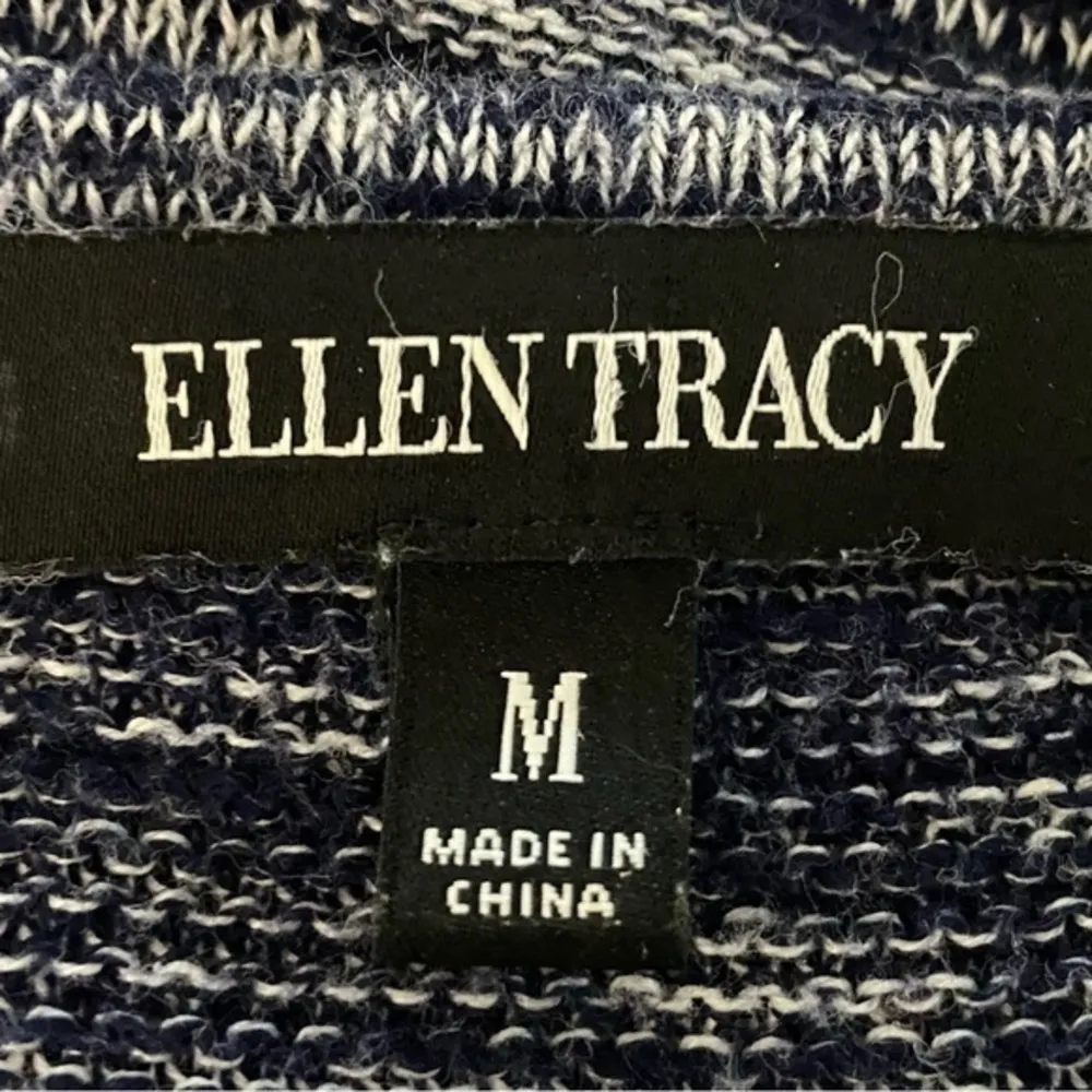 ELLEN TRACY blue and white heather sweater in “Denim Blue Ivory”. Medium. EUC - Image 6