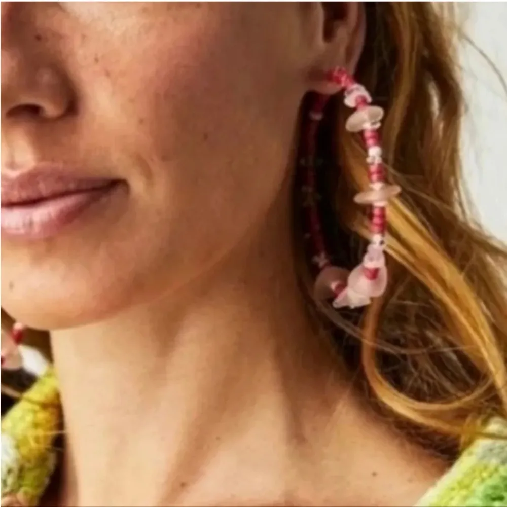 NWOT  Karma Hoop Earrings in Pink - Image 2