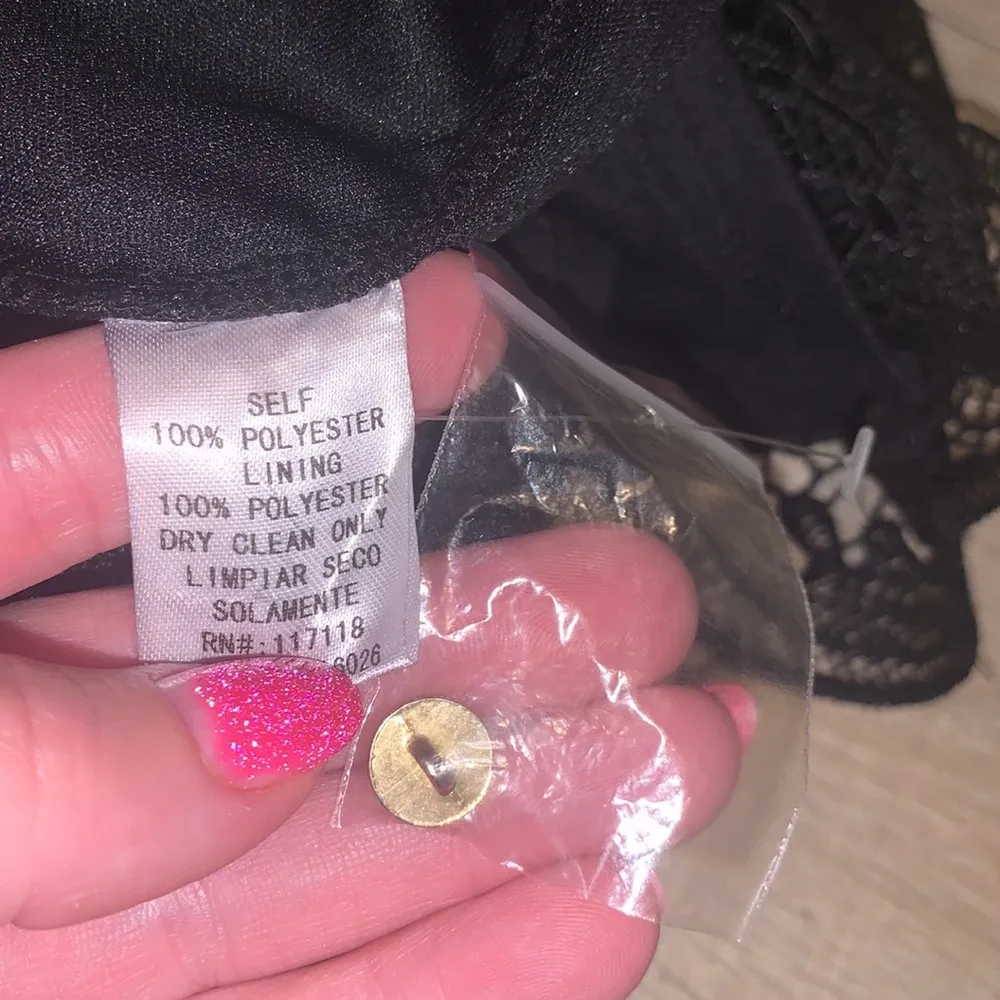 Soiéblu Soieblu black lace dress see thru stomach dress - Image 10