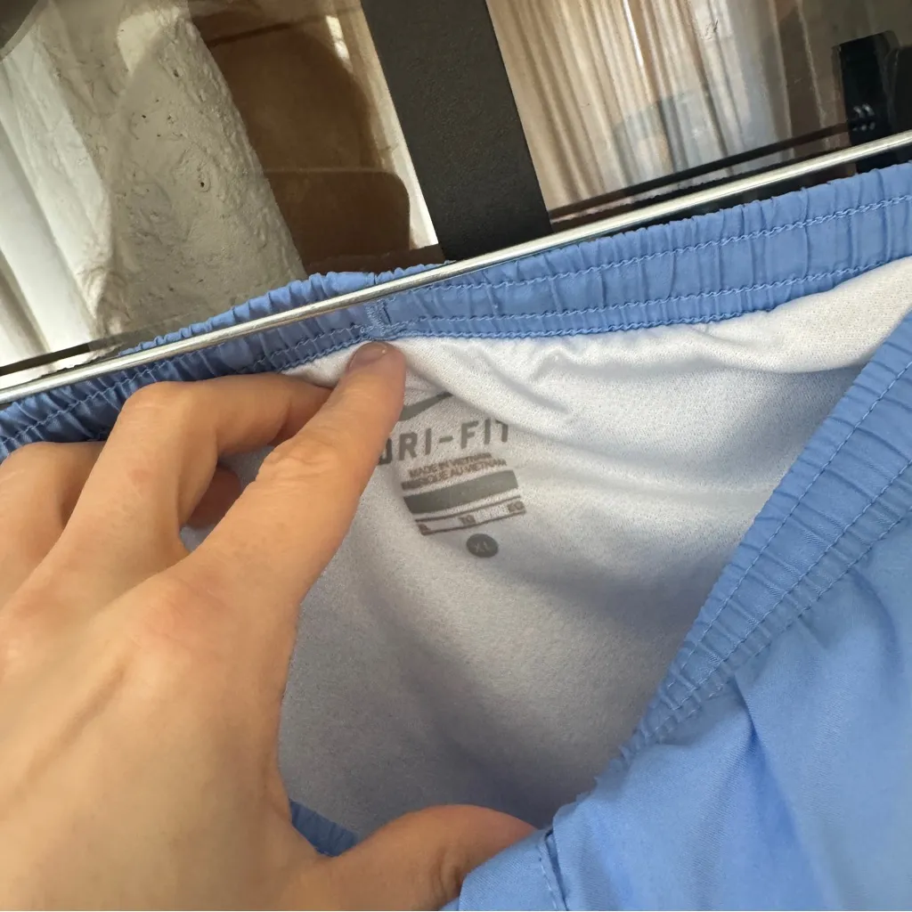 NIKE running shorts DriFit Tempo training workout Aluminum periwinkle - Image 3