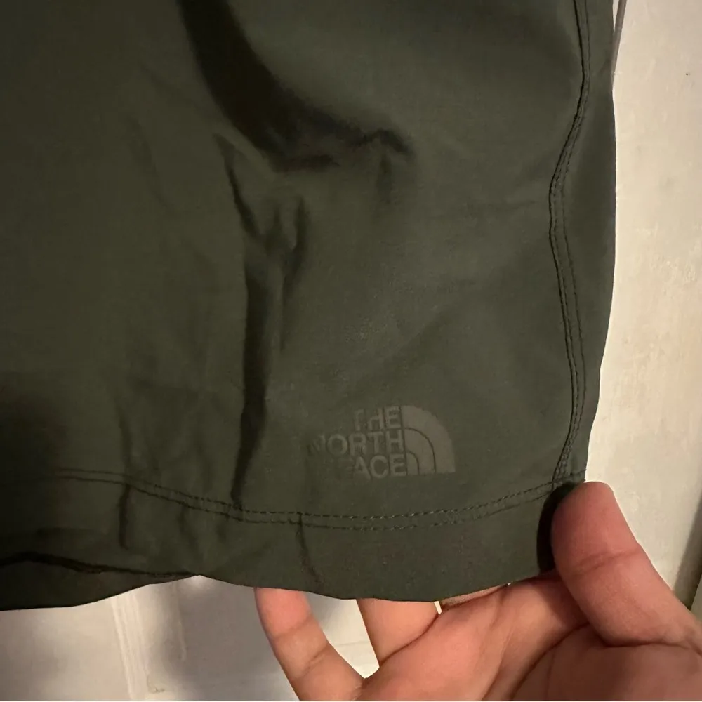 The North Face  Dark Olive Green Active Skirt Size Large - Image 7