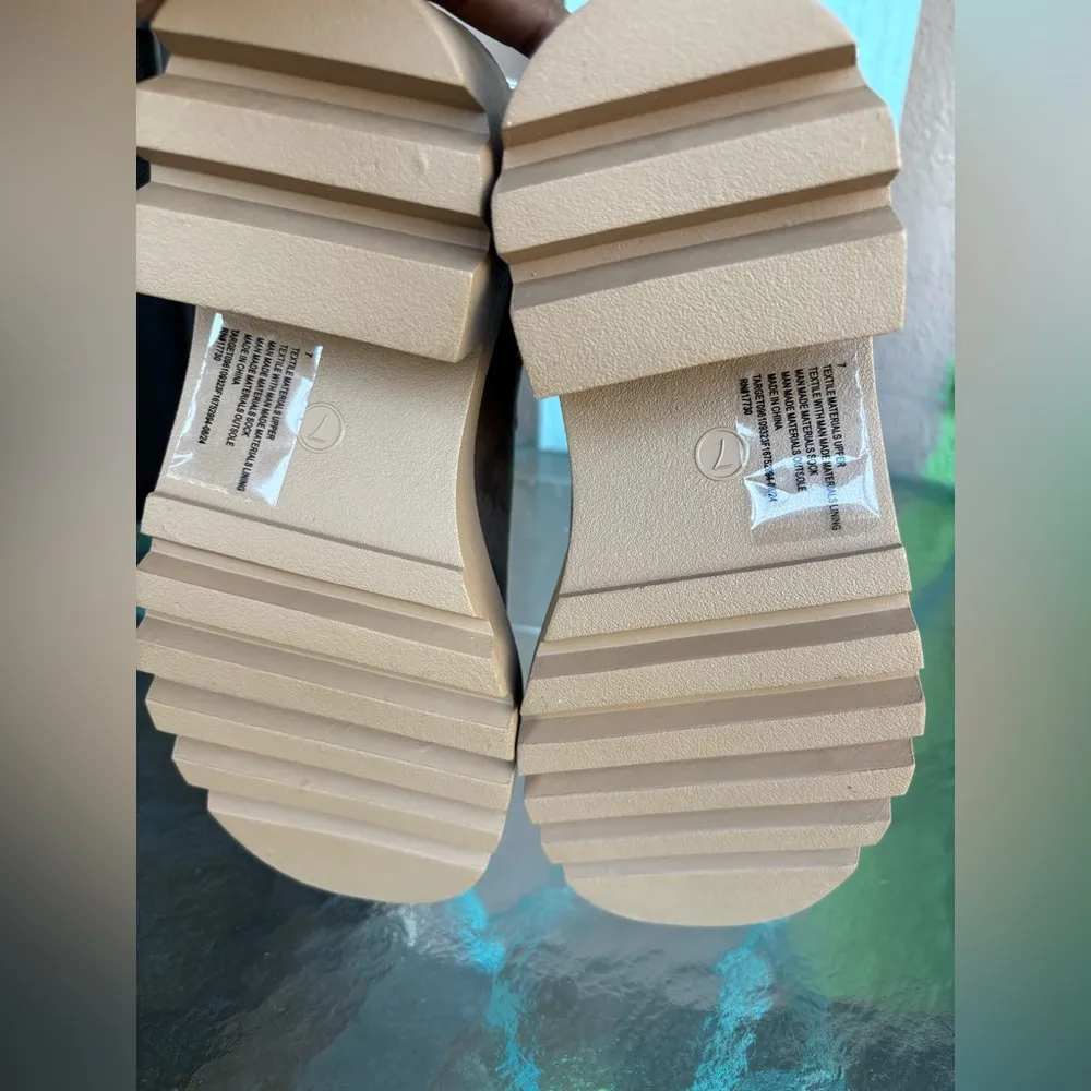 🎀Universal Threads Tan Ankle Boots🎀 - Image 12