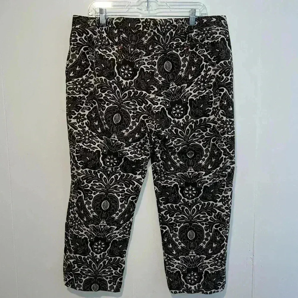 Lands End Crop Printed Brown and White Pants Z10 - Image 2