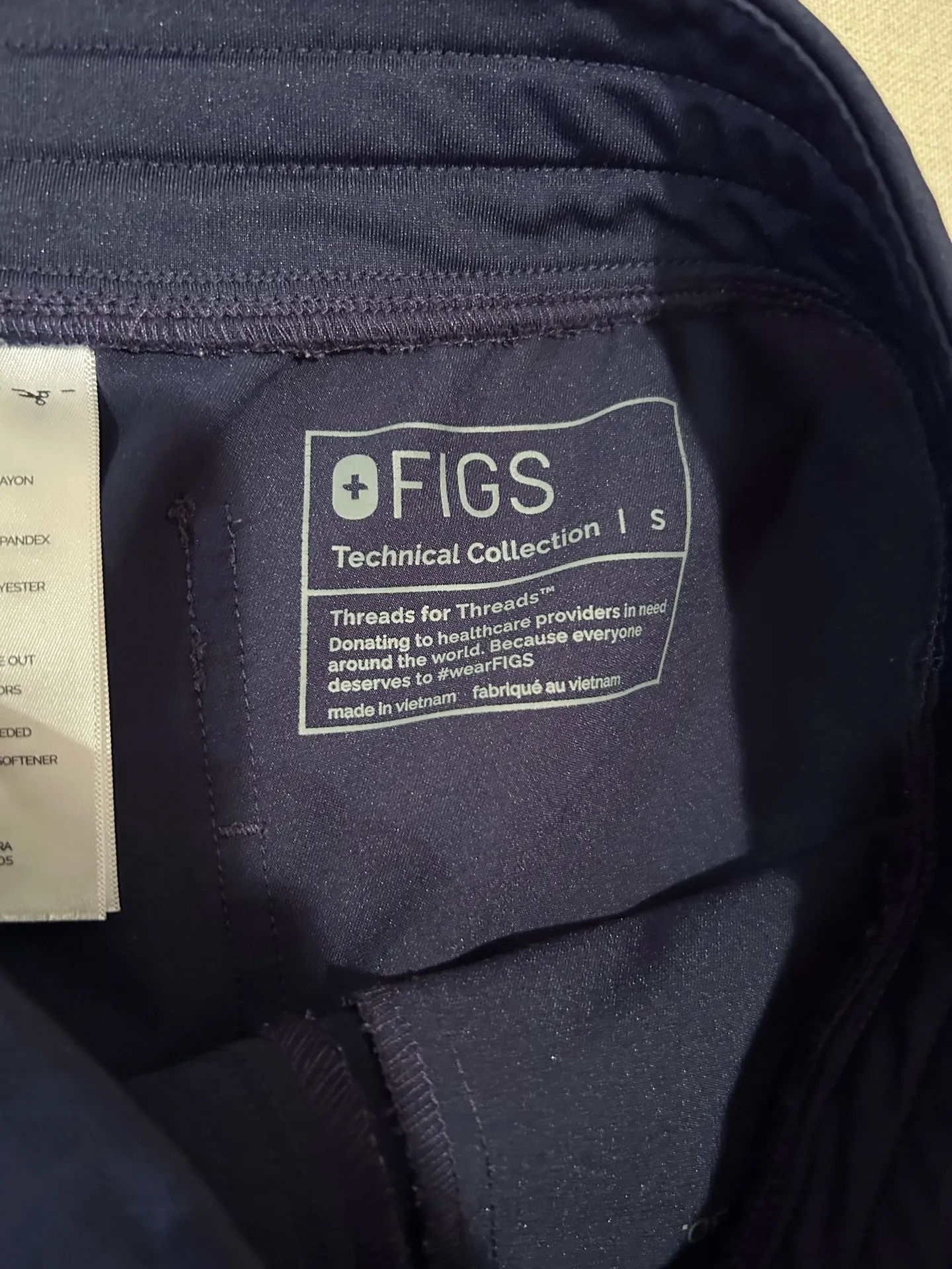 FIGS Scrubs Set - Image 3