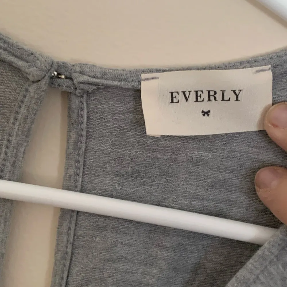 Everly Gray Romper Women’s Size Small. Soft and Comfy! - Image 3