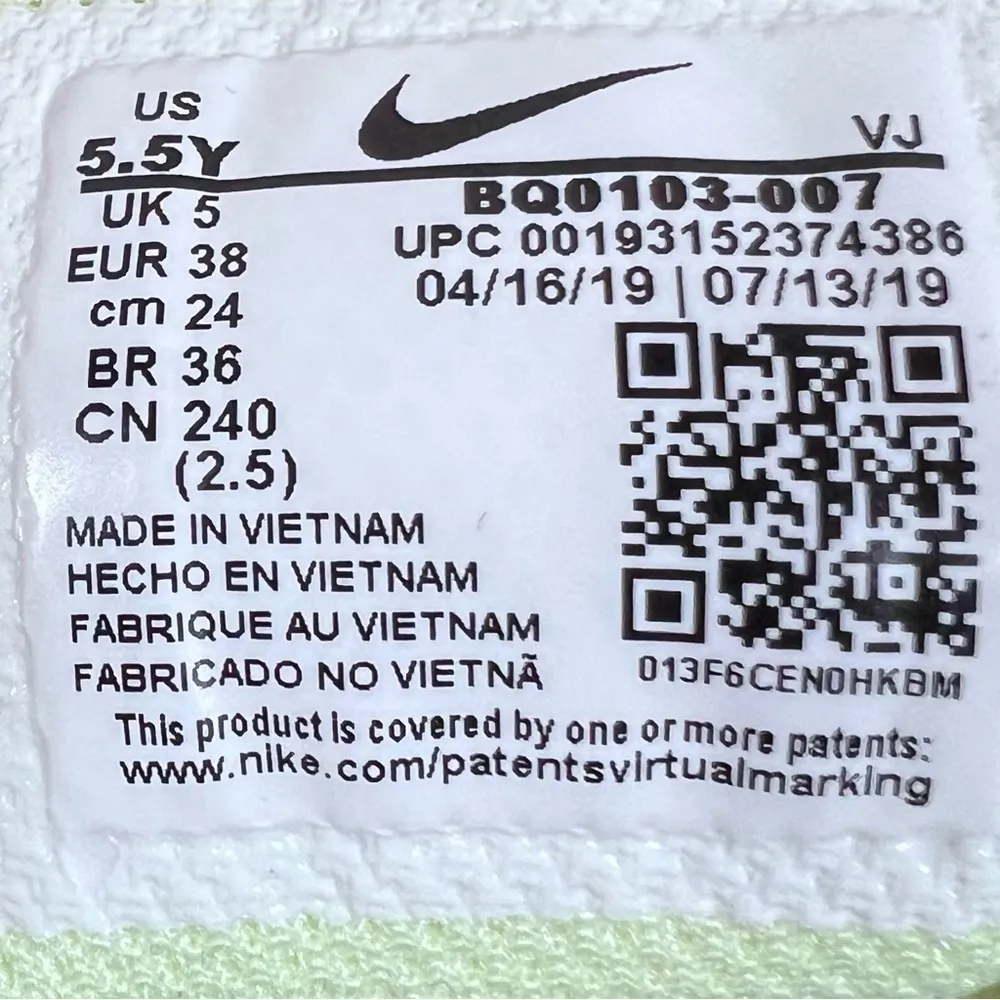 Nike Air Max 270 React Women's Shoe Size 7 or Youth 5.5Y #749 - Image 9