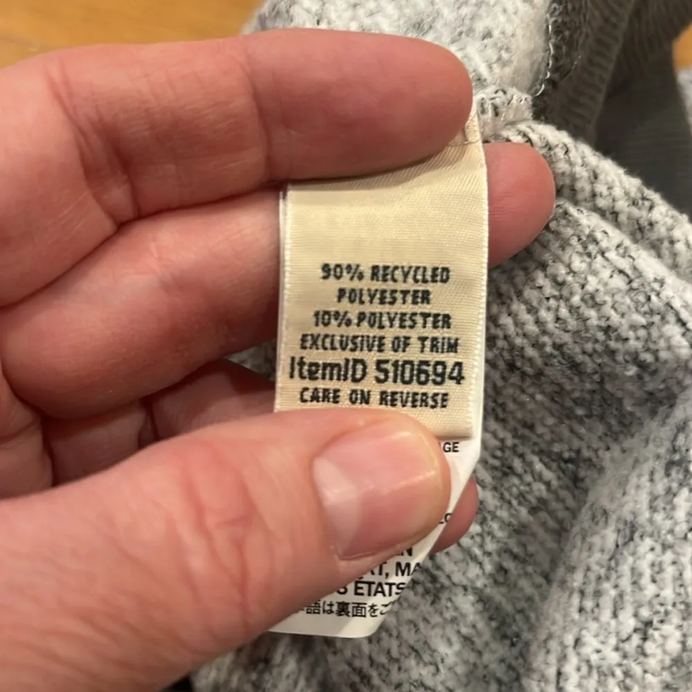 L.L. Bean women lightweight sweater fleece top size medium. Gray - Image 8