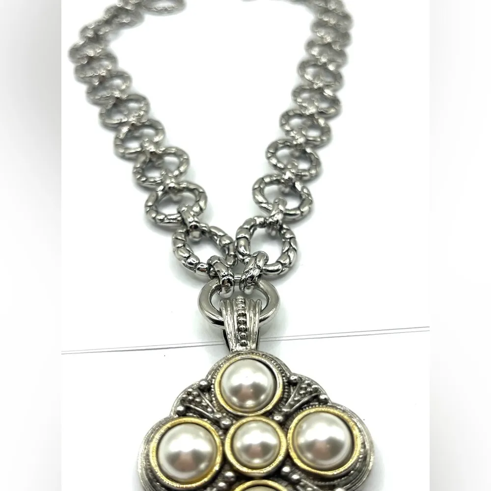 Chunky Necklace Elegant Silver and Pearl Pendant Removable Oversized Necklace - Image 11