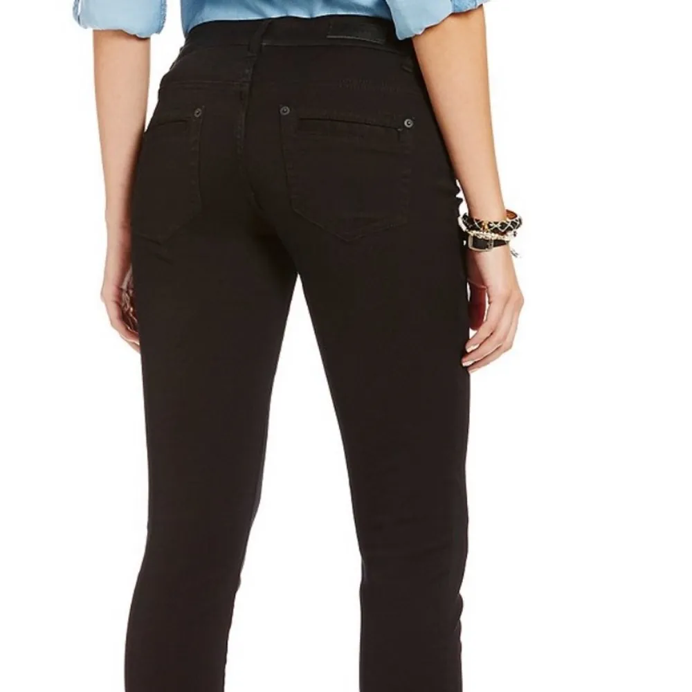 ⭐️Celebrity Pink Jeans ⭐️ Black & Stretchy- size 9 - Image 3