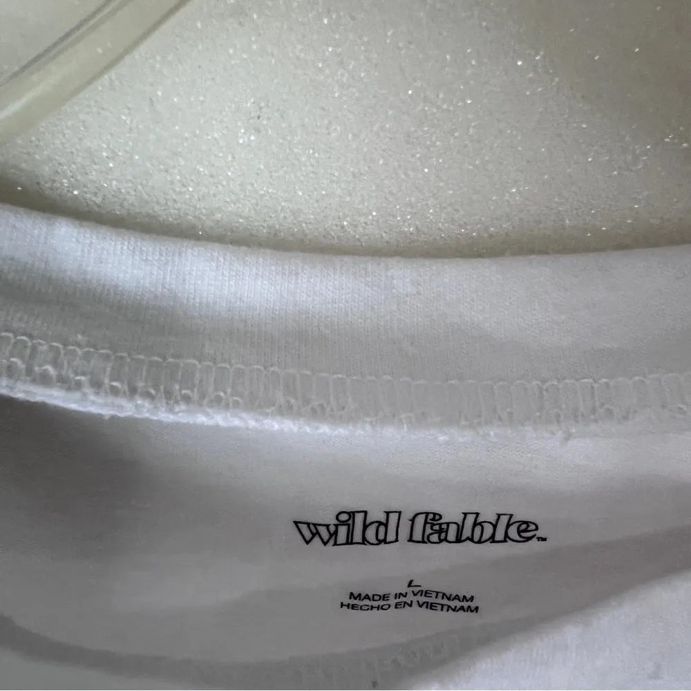 Short Sleeve Crew Neck Cropped T-Shirt  Wild Fable Women's Size Large White - Image 2